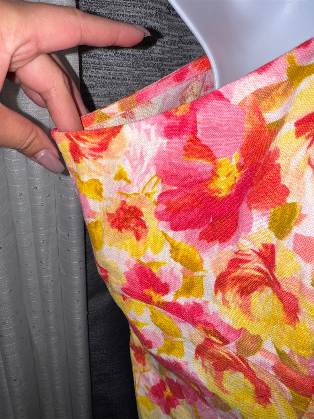 Old Navy- NWT Floral Tie Strap Cami Top – Size XL - Picture 6 of 12